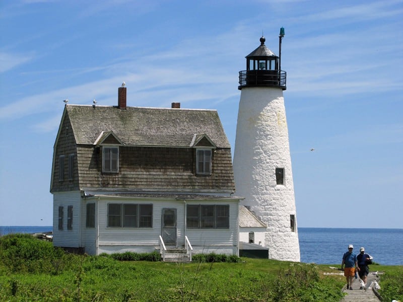 Wood Island Lighthouse Maine History and Reported Hauntings