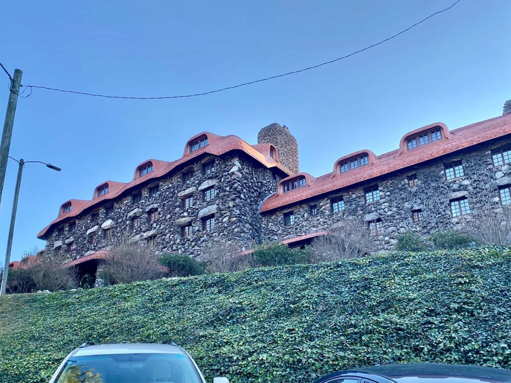 Exterior view of the haunted Grove Park Inn