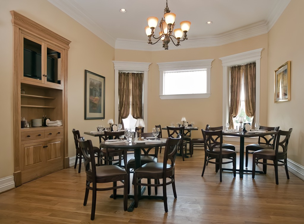 Miller House in Owensboro, Kentucky: History, Ghost Stories, and the Spirits Lounge