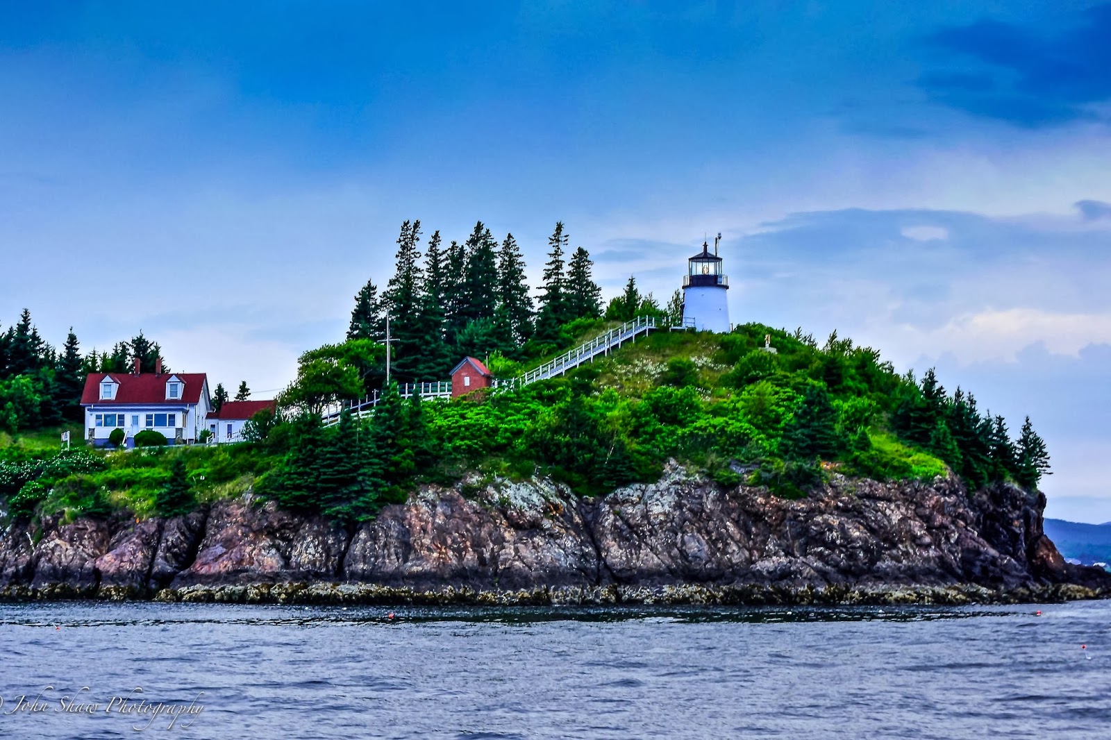 Owls Head Lighthouse: Maine’s Historic and Haunted Beacon