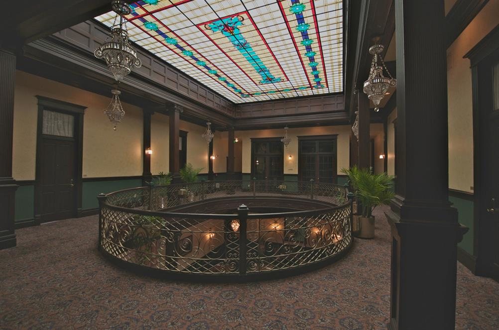 Geiser Grand Hotel – Baker City’s Haunted Landmark