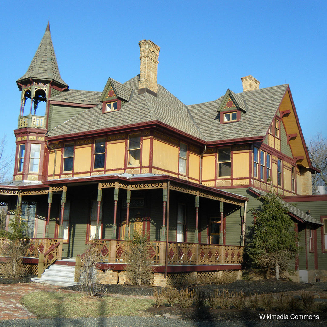 The Haunted History of the Kreischer Mansion