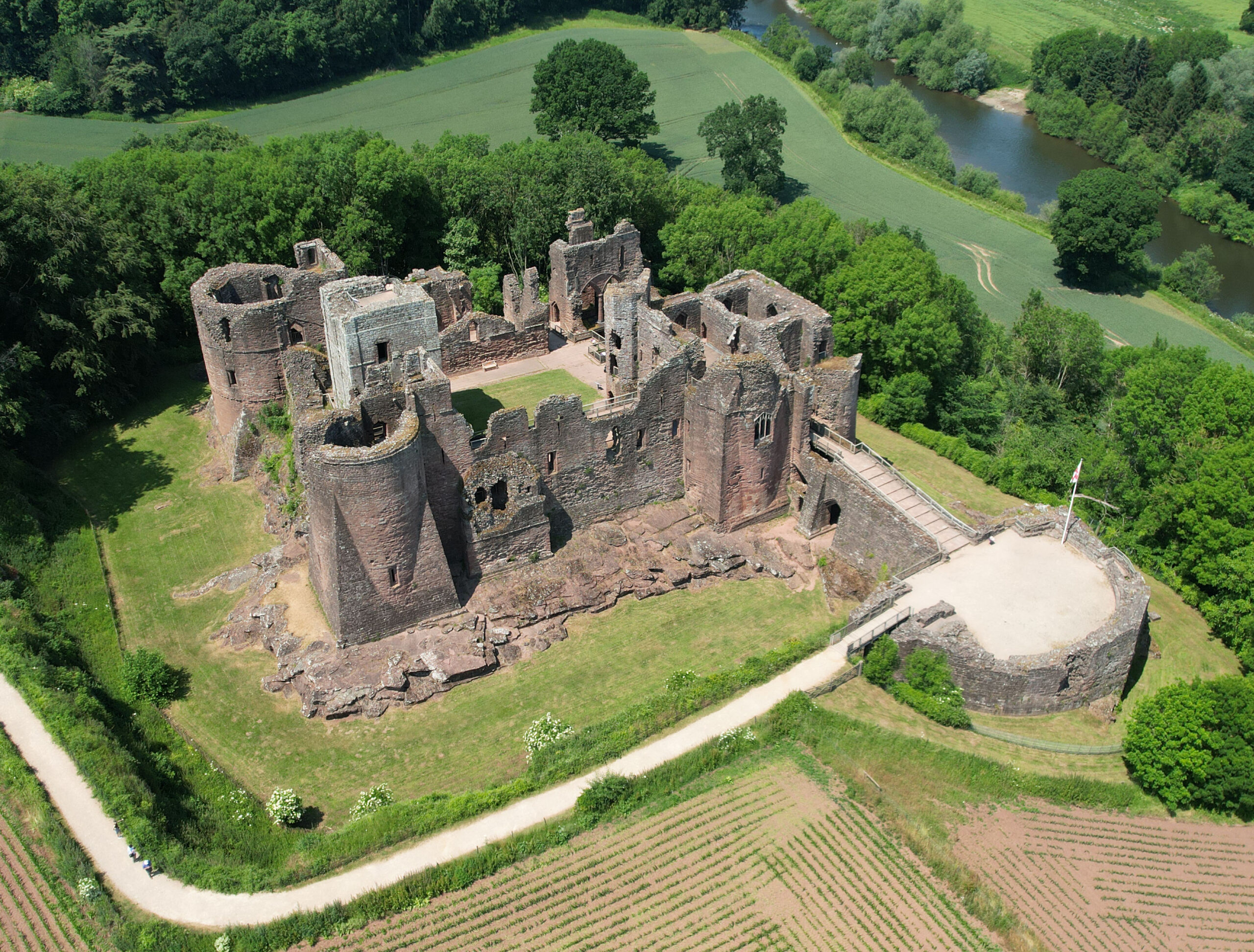 Macbeth’s Tower, Roaring Meg and Goodrich Castle Ghosts