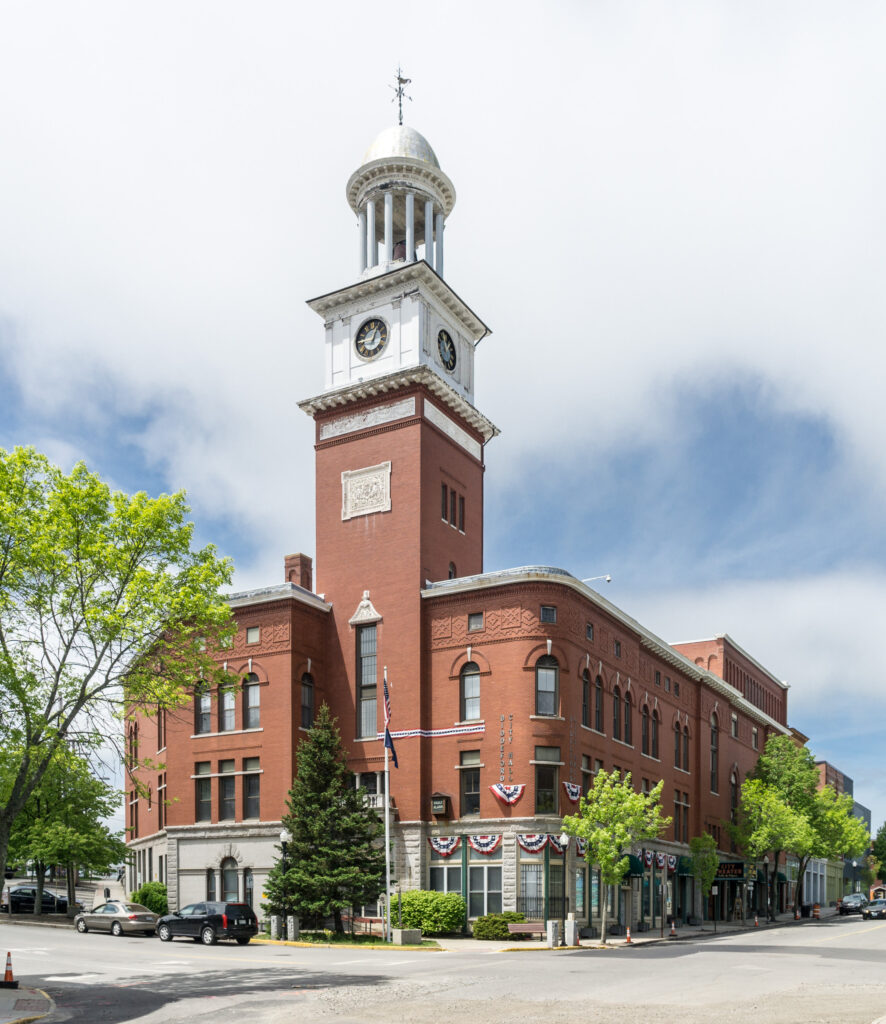 Biddeford City Theater Haunted History and Paranormal Reports in Maine